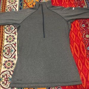 DRI-FIT Nike 1/2 Zip Pullover